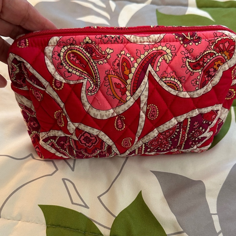 NWT Vera Bradley Red Paisley Cosmetic Bag - Picture 5 of 9